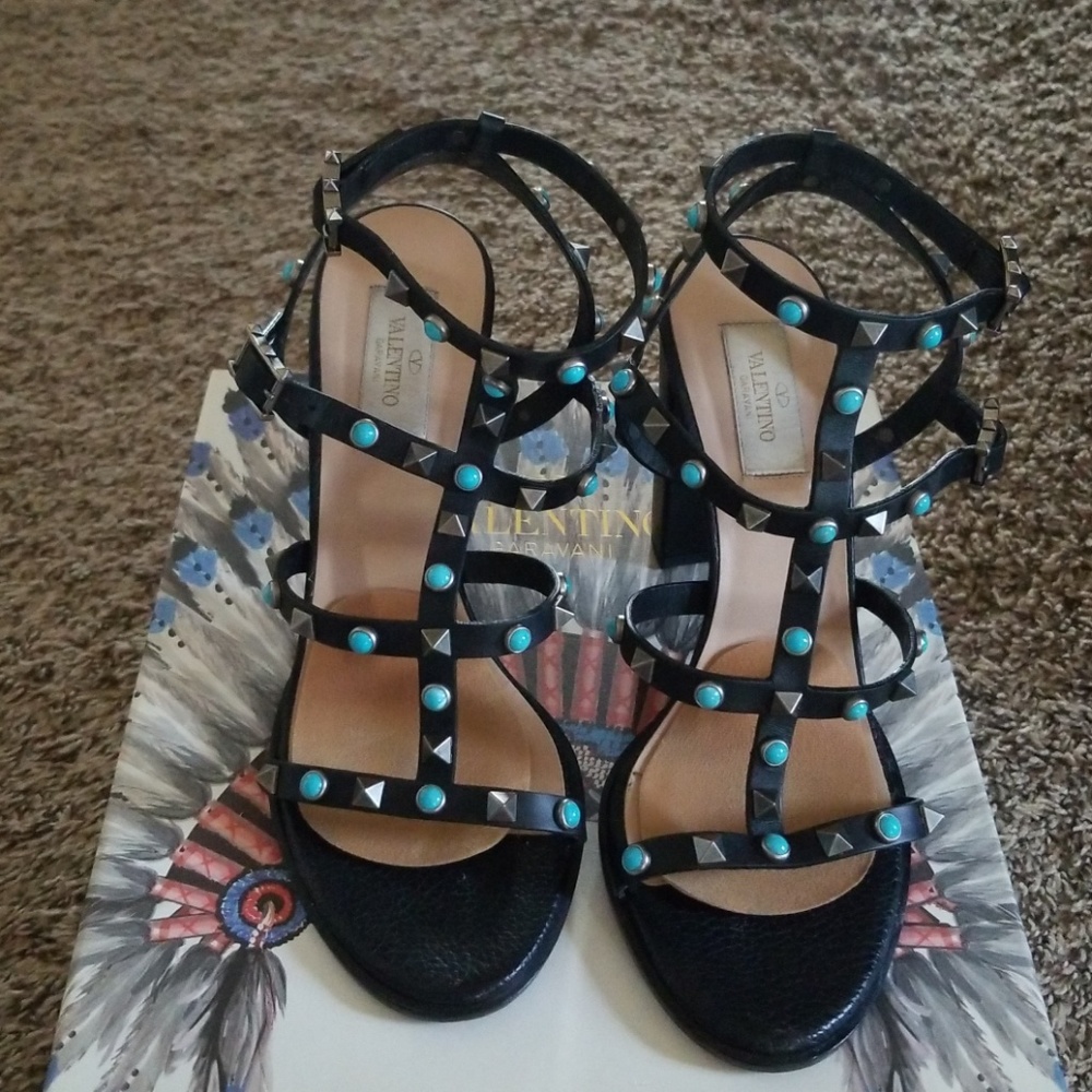 Valentino Rockstud Rolling Sandal